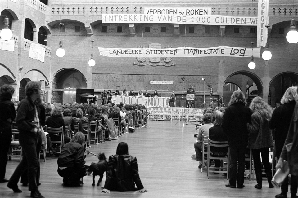Landelijke studenten manifestatie in Koopmansbeurs te Amsterdam, Bestanddeelnr 926-0161