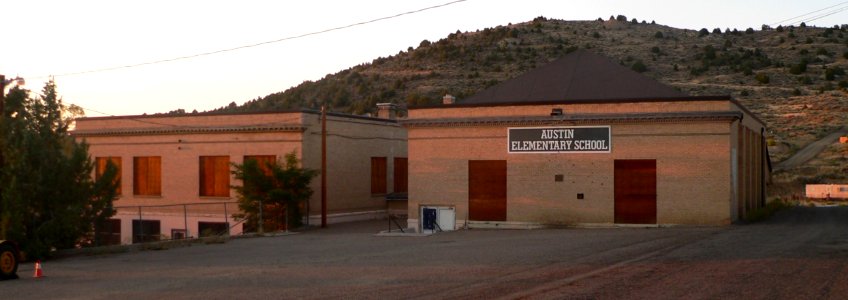 Lander County High School from SE 1