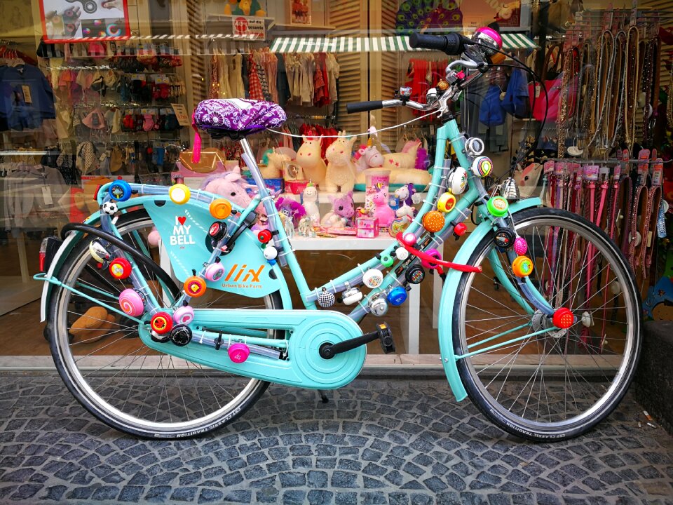 Cycling locomotion bicycles