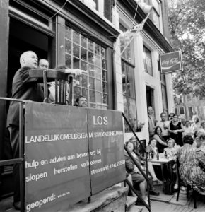 Landelijk Ombudsteam Stadsvernieuwing geopend door Staatssecretaris Schaefer, in, Bestanddeelnr 926-6884