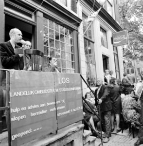 Landelijk Ombudsteam Stadsvernieuwing geopend door Staatssecretaris Schaefer, in, Bestanddeelnr 926-6882