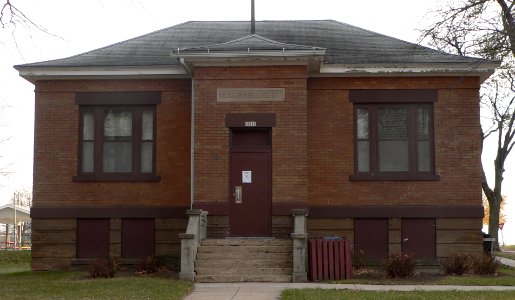 Lake Andes, South Dakota library from N