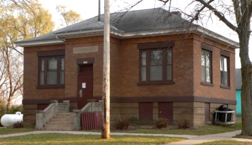 Lake Andes, South Dakota library from NW