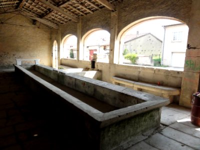 Lagney (Meurthe-et-M.) lavoir intérieur
