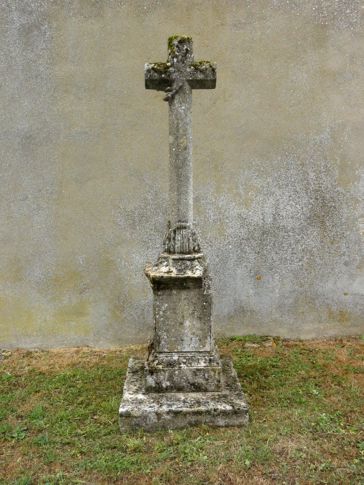 Laix (Meurthe-et-M.) croix funéraire à l'ancien cimetière