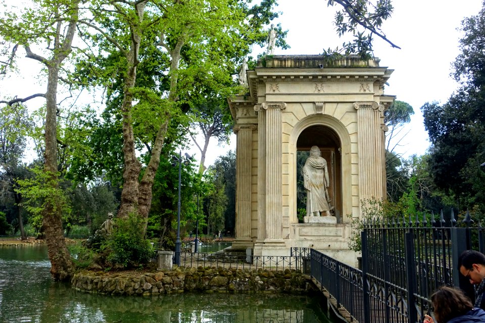 Laghetto - Villa Borghese - Rome, Italy - DSC05108
