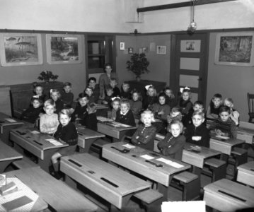 Lagere School te Putten. Klassefoto, Bestanddeelnr 903-1036