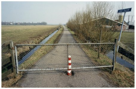 Lage Kadijk afgesloten in verband met broedende vogels. NL-HlmNHA 54036460