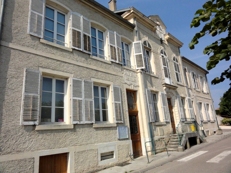 Lagney (Meurthe-et-M.) mairie-écoles coté école des filles