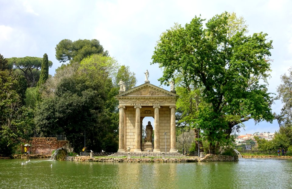 Laghetto - Villa Borghese - Rome, Italy - DSC05094