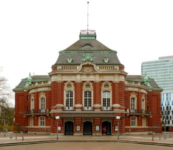 Laeiszhalle Hamburg vom Johannes-Brahms-Platz retusche