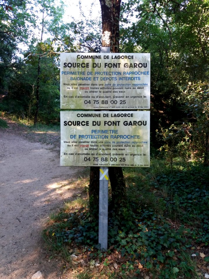 Lagorce - Panneau source du Font Garou