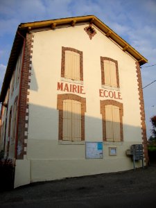 Lahitte-Toupière (Hautes-Pyr, fr) mairie-école