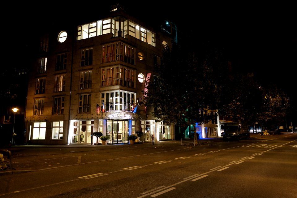La-casa-bei-nacht
