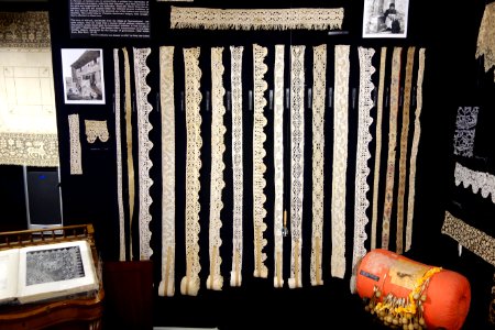 Lace specimens - Lacis Museum of Lace and Textiles - Berkeley, CA - DSC04596