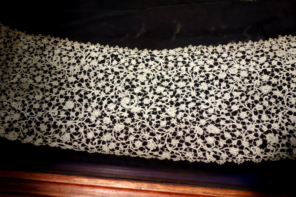 Lace specimen - Lacis Museum of Lace and Textiles - Berkeley, CA - DSC04610