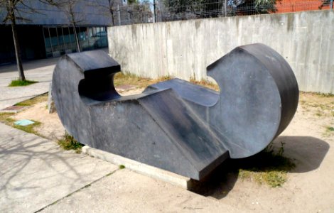 Laguna de Duero - Escultura junto a la Casa de las Artes