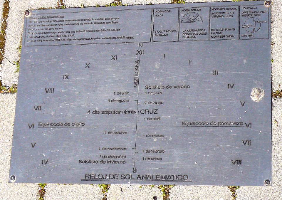 Laguna de Duero - Entorno de la Ermita del Villar, reloj de sol 2