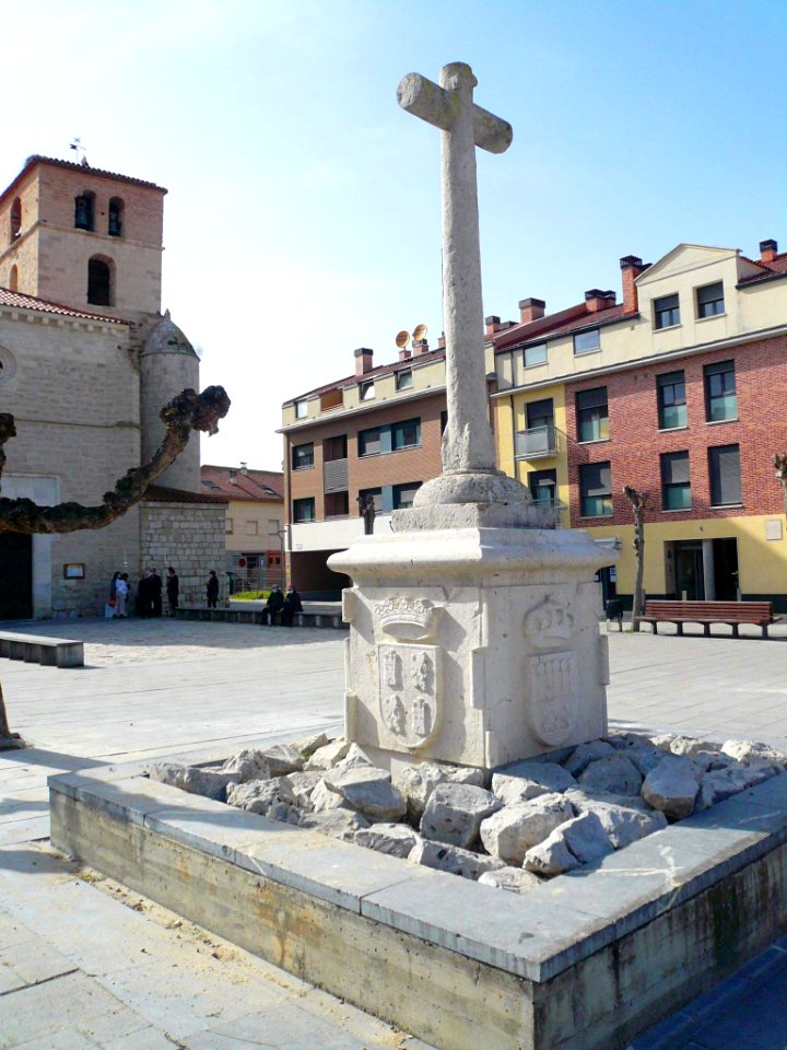 Laguna de Duero - Plaza de la Iglesia 2