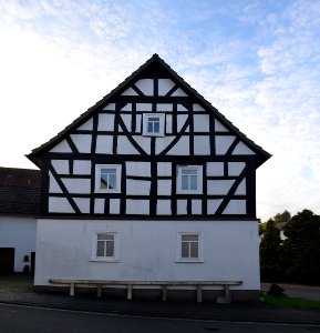 Laimbach, Auf der Au 2, Front