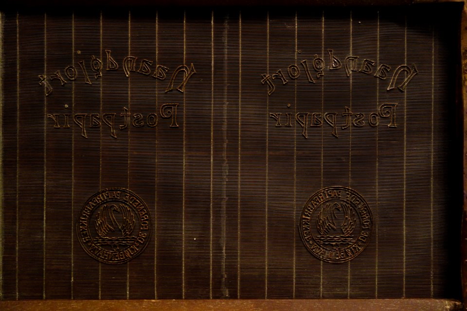 Laid mold and deckle, Holland - Robert C. Williams Paper Museum - DSC00445