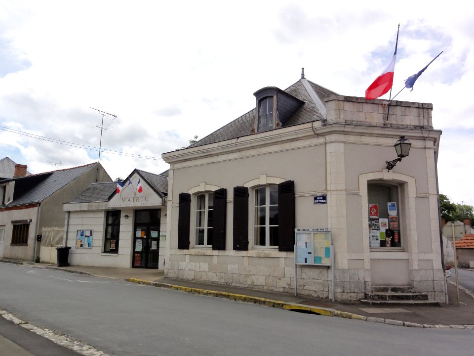 Lailly-en-Val (Loiret) Mairie IA45000074
