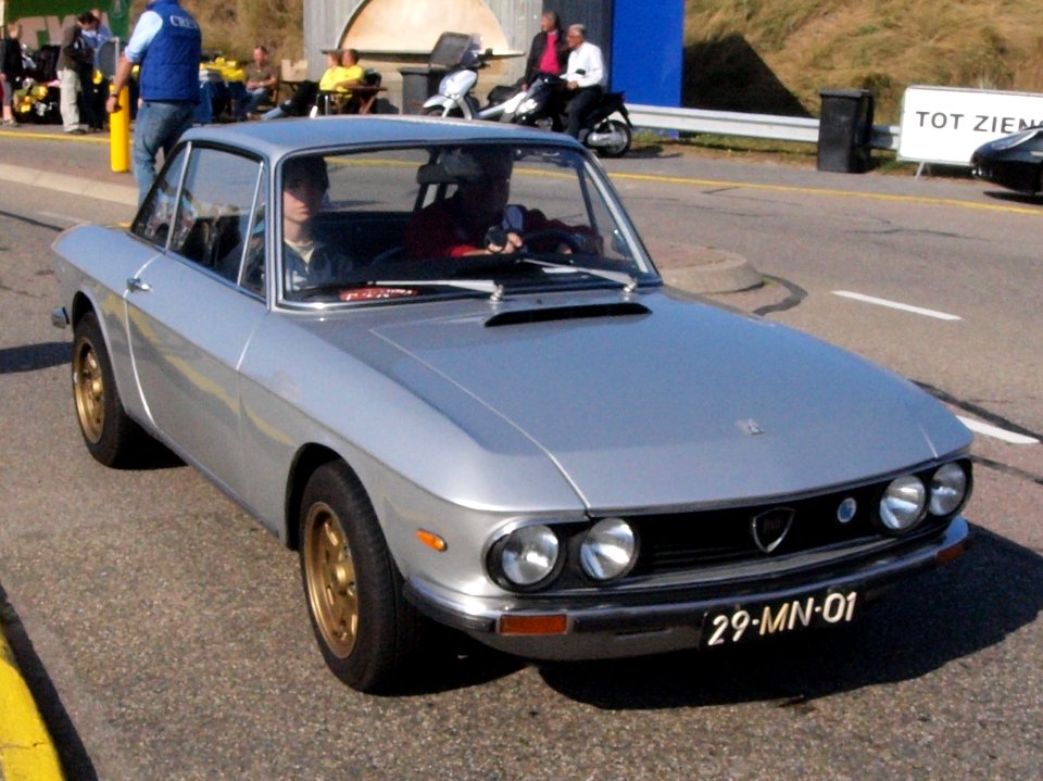 Lancia FULVIA Coupe RALLYE 1.3S 3RD SERIES dutch licence registration 29-MN-01 pic2