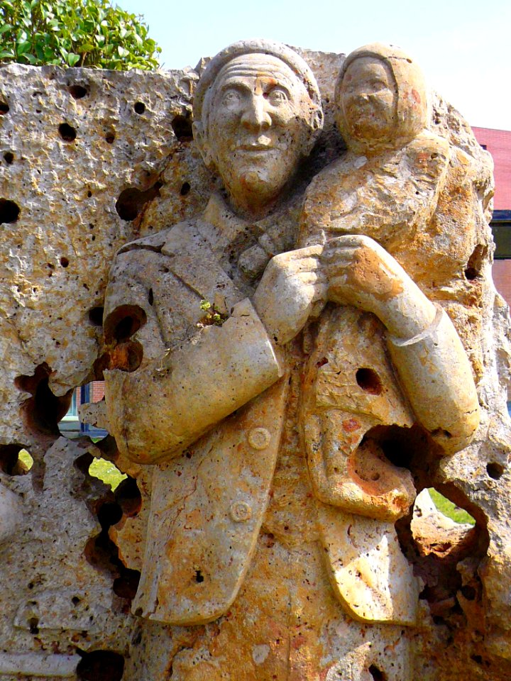 Laguna de Duero - Monumento a Eleuterio Arribas Santos 2