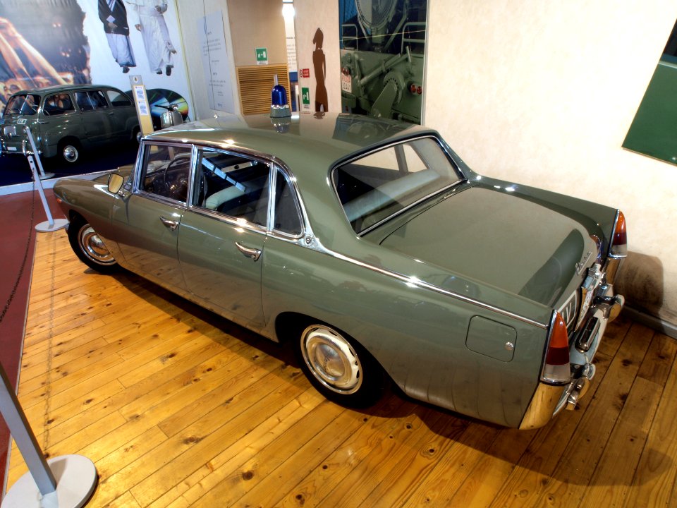 Lancia polizia 26802 photo-1
