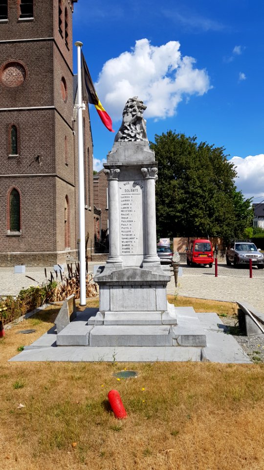 Lanaye-Mémorial Place du Roi Albert (4)