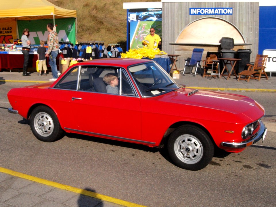 Lancia Fulvia Sport 1.3S 2nd Series dutch licence registration 78-YA-02 pic1