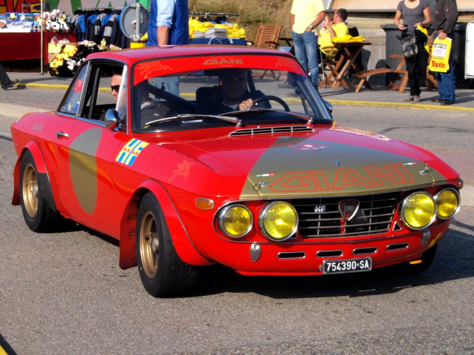 Lancia italien licence registration 754390-SA pic-C-