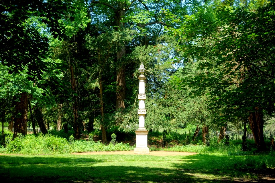 Lancelot Brown monument - Wrest Park - Bedfordshire, England - DSC08208
