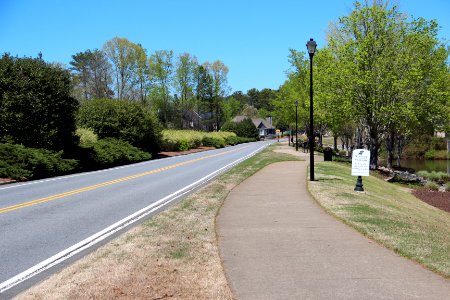 Lake Windward drive, Alpharetta, April 2017 photo