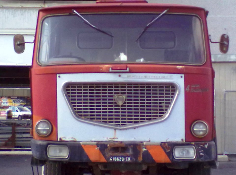 Lancia Esagamma E front
