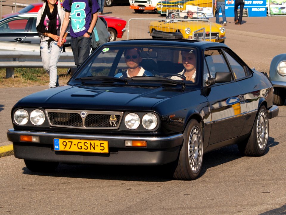 Lancia Coupe Volumex dutch licence registration 97-GSN-5 pic4