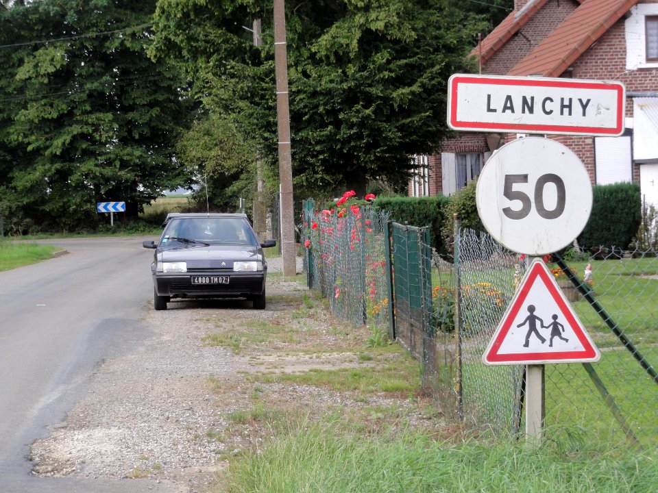 Lanchy (Aisne) city limit sign
