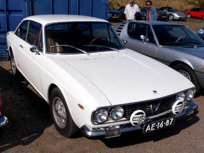 Lancia Coupe 2000 dutch licence registration AE-16-87 pic2