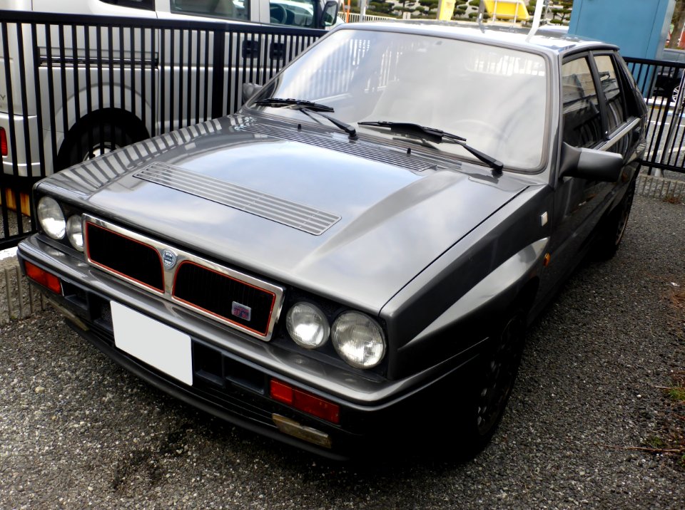 Lancia DELTA HF Integrale 8v (E-L31D5) front