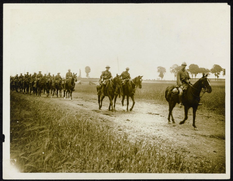 Lancers on the move, Bestanddeelnr 158-0910