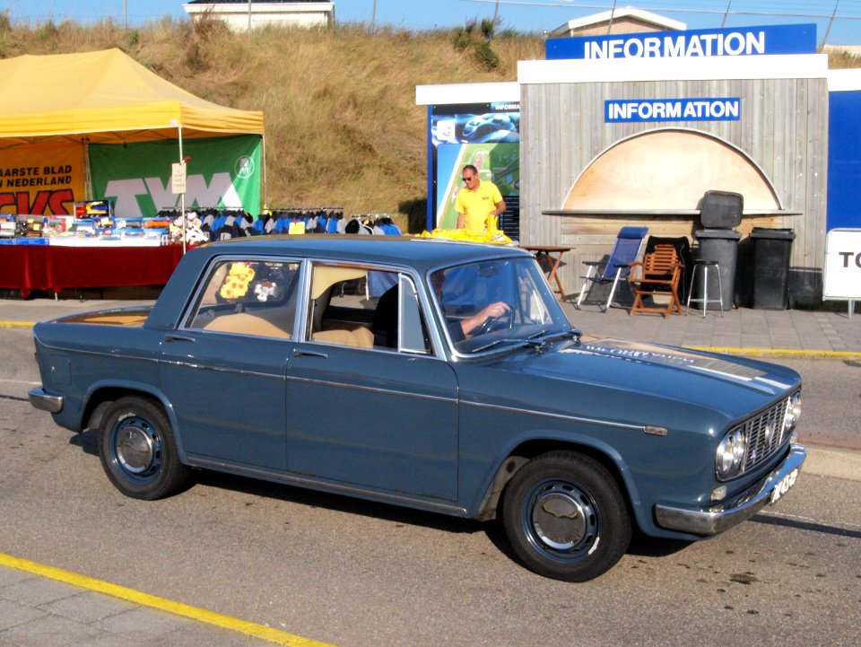 Lancia Fulvia 2C dutch licence registration AE-65-89 pic2