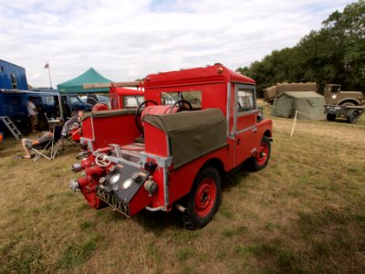 Land Rover, licence registration '-7