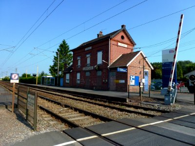 Landas (Nord, Fr) gare SNCF 02