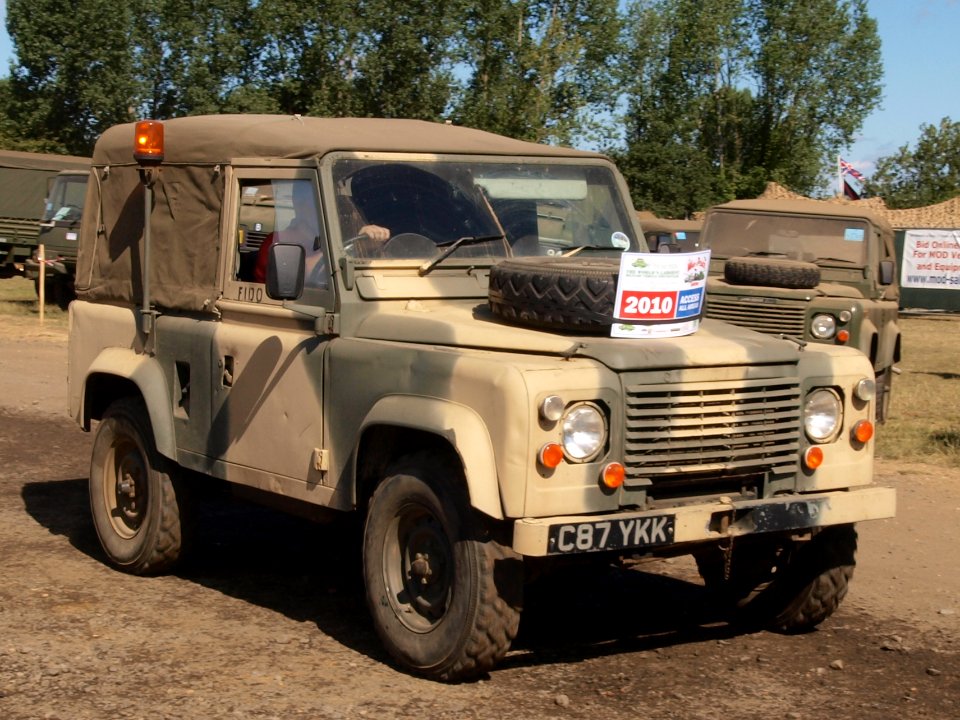 Land Rover, licence registration 'C87 YKK' pic1