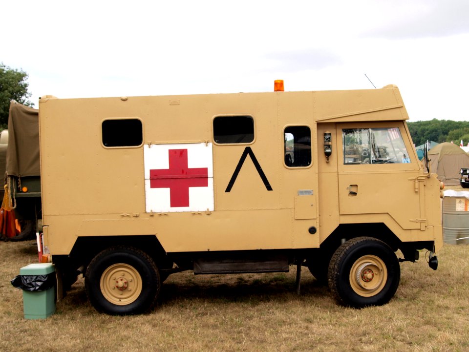 Land Rover 101 Forward Control Ambulance pic19