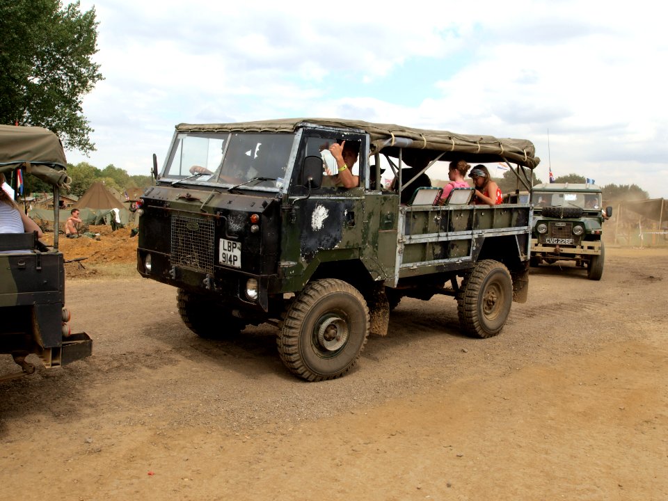 Land Rover 101 Forward Control pic10