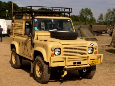 Land Rover, licence registration '-12