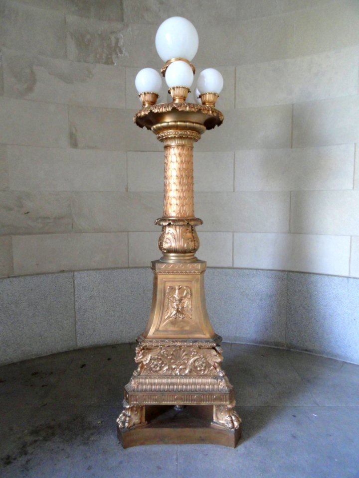 Lamp - Kentucky State Capitol - DSC09249