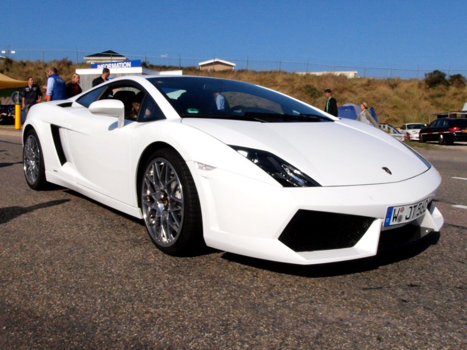 Lamborghini german licence registration W JT 560-