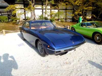 Lamborghini Islero 001